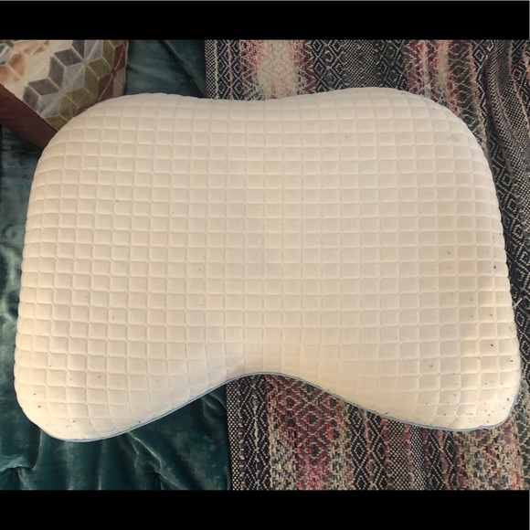 Pillow - Picture 2 of 2